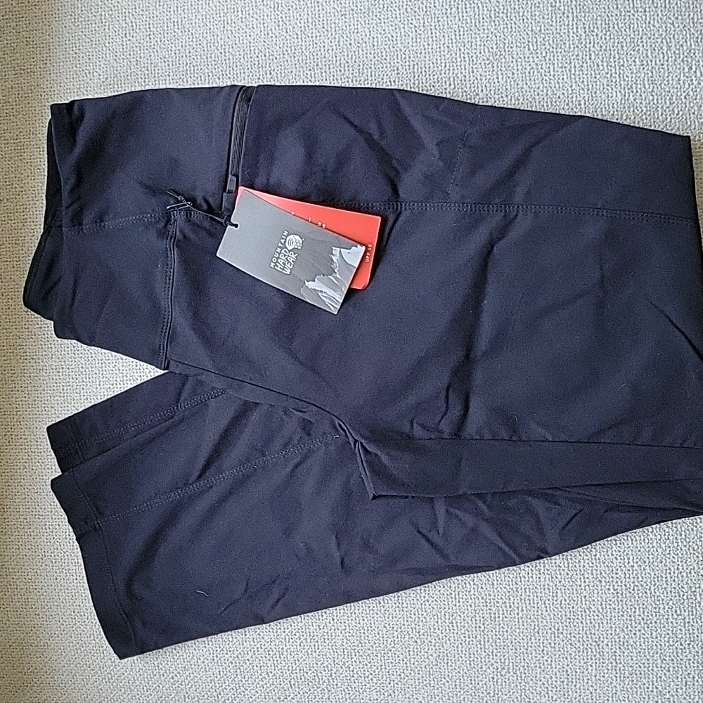 NWT Mountain Hardwear Black Track Pants